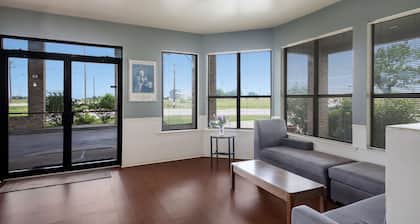 Americas Best Value Inn Lockhart