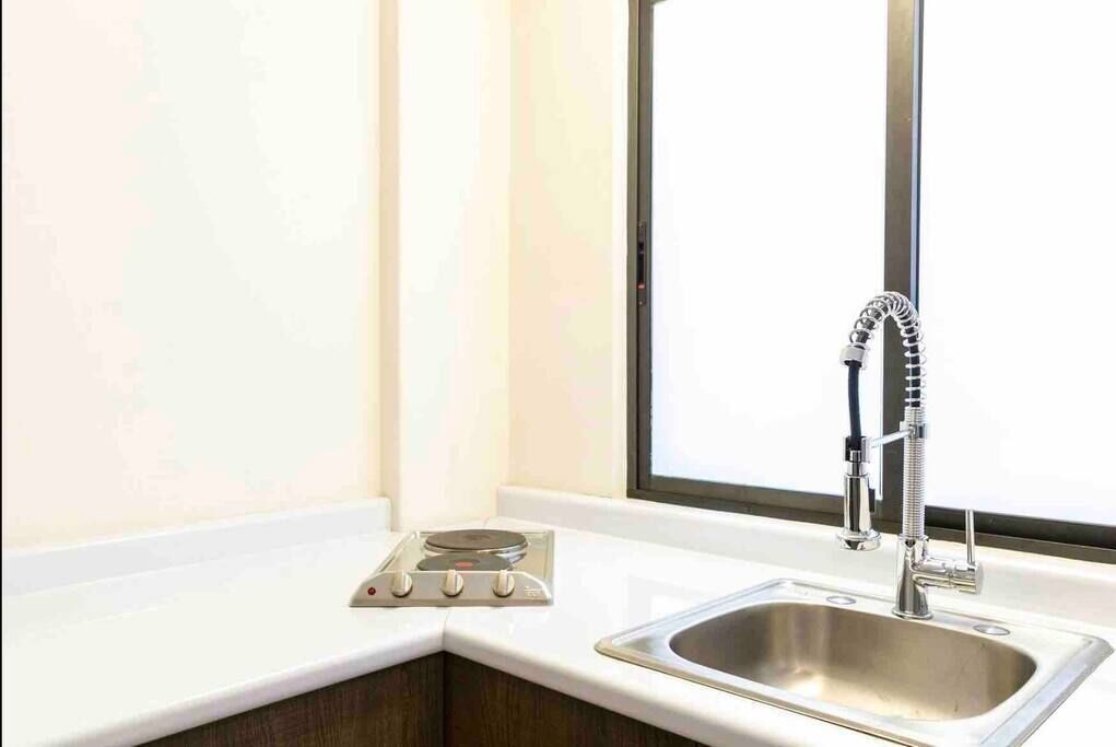 Conveniently Located 2BR Apartment Excellent Reviews