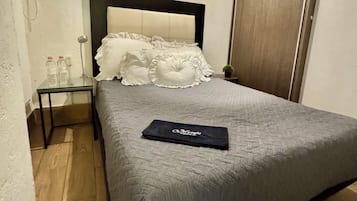 2 quartos, ferros/tábuas de passar roupa, Wi-Fi, roupa de cama