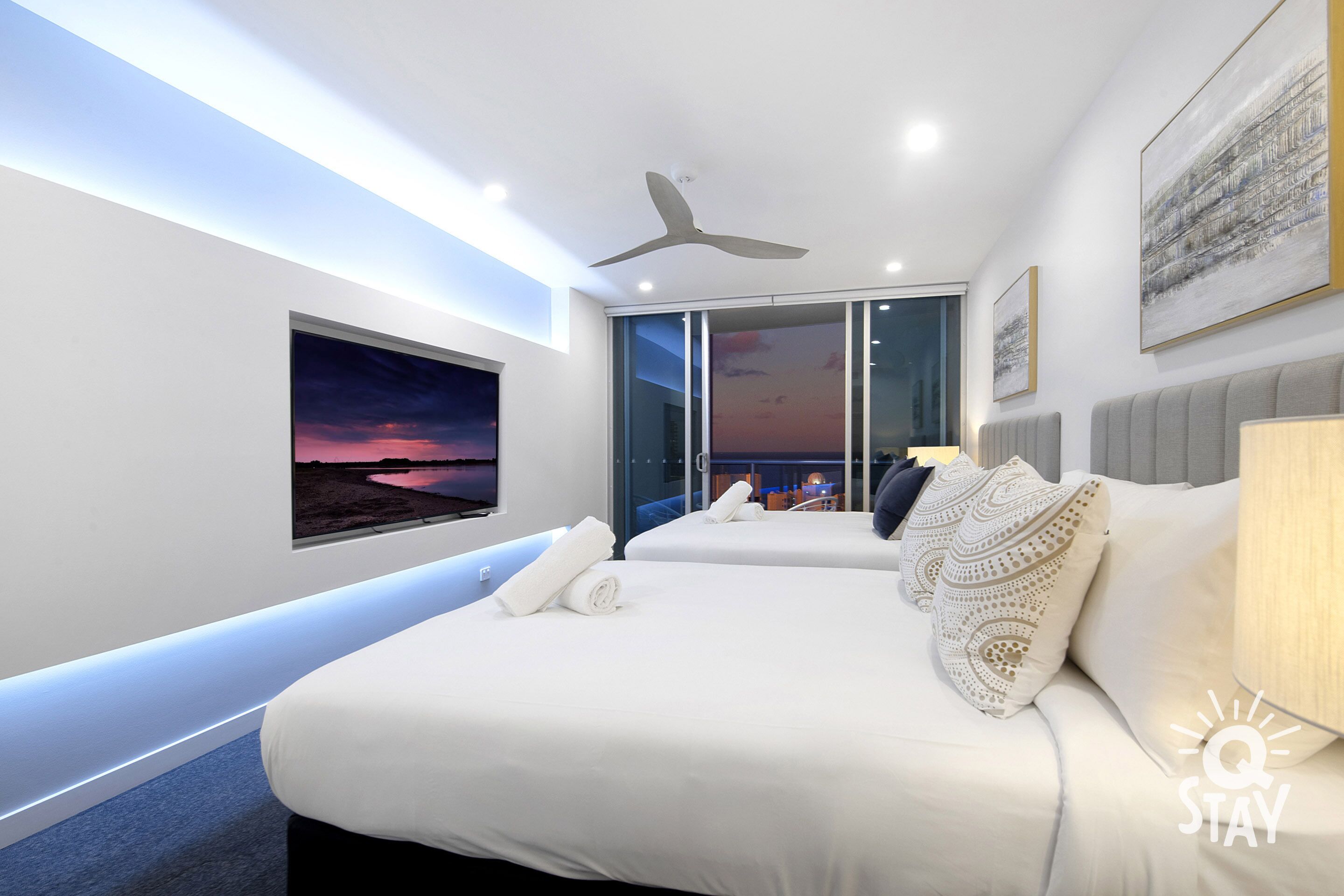 3 Bed Executive Sub Penthouse with Ocean Views — image 8