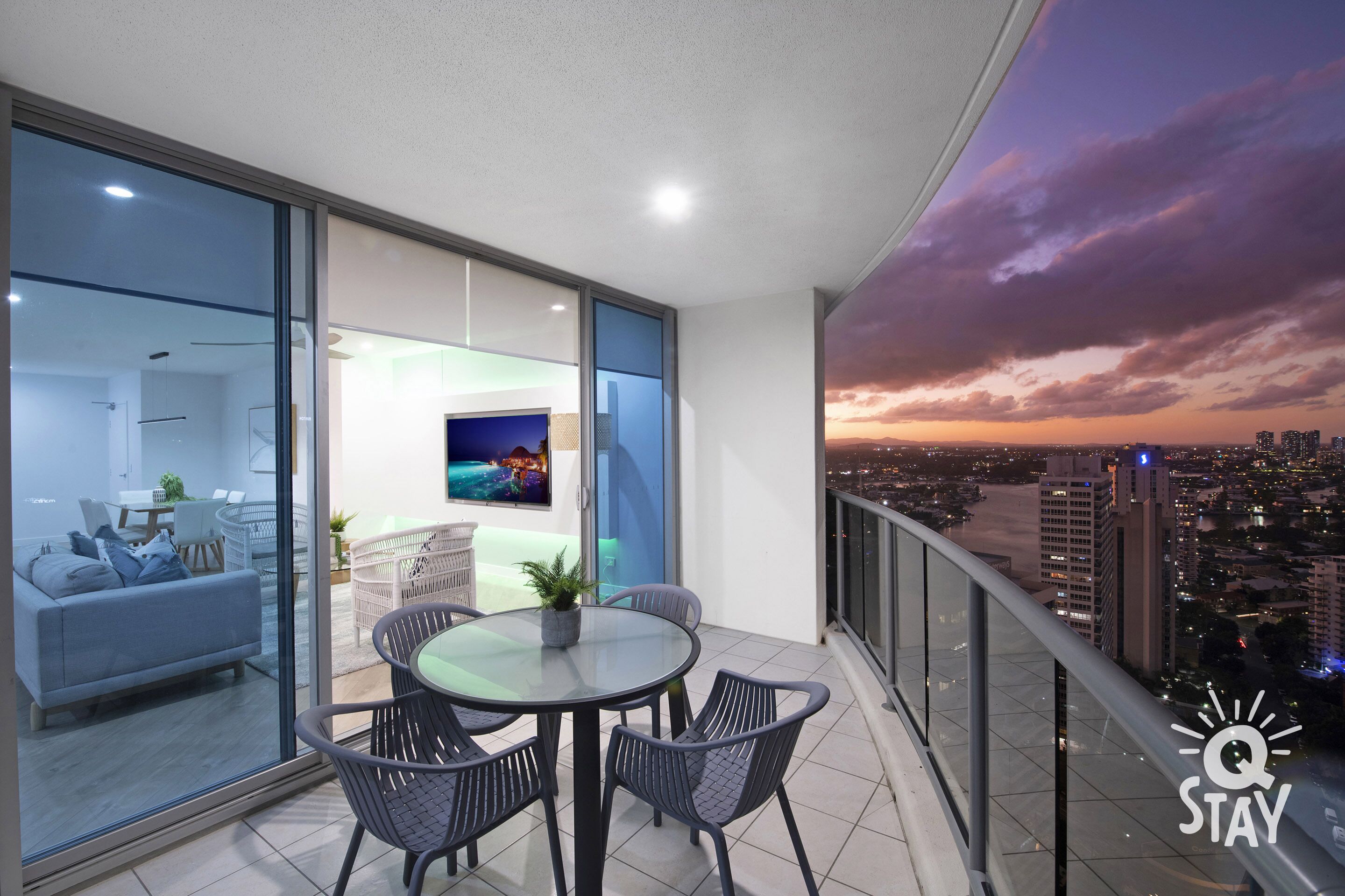Chevron – 3 Bed Executive Sub Penthouse Ocean View — image 14
