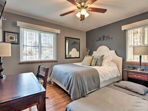 3 bedrooms, desk, iron/ironing board, travel crib