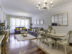 Interior - Amplio y Elegante en Las Arenas (Getxo)