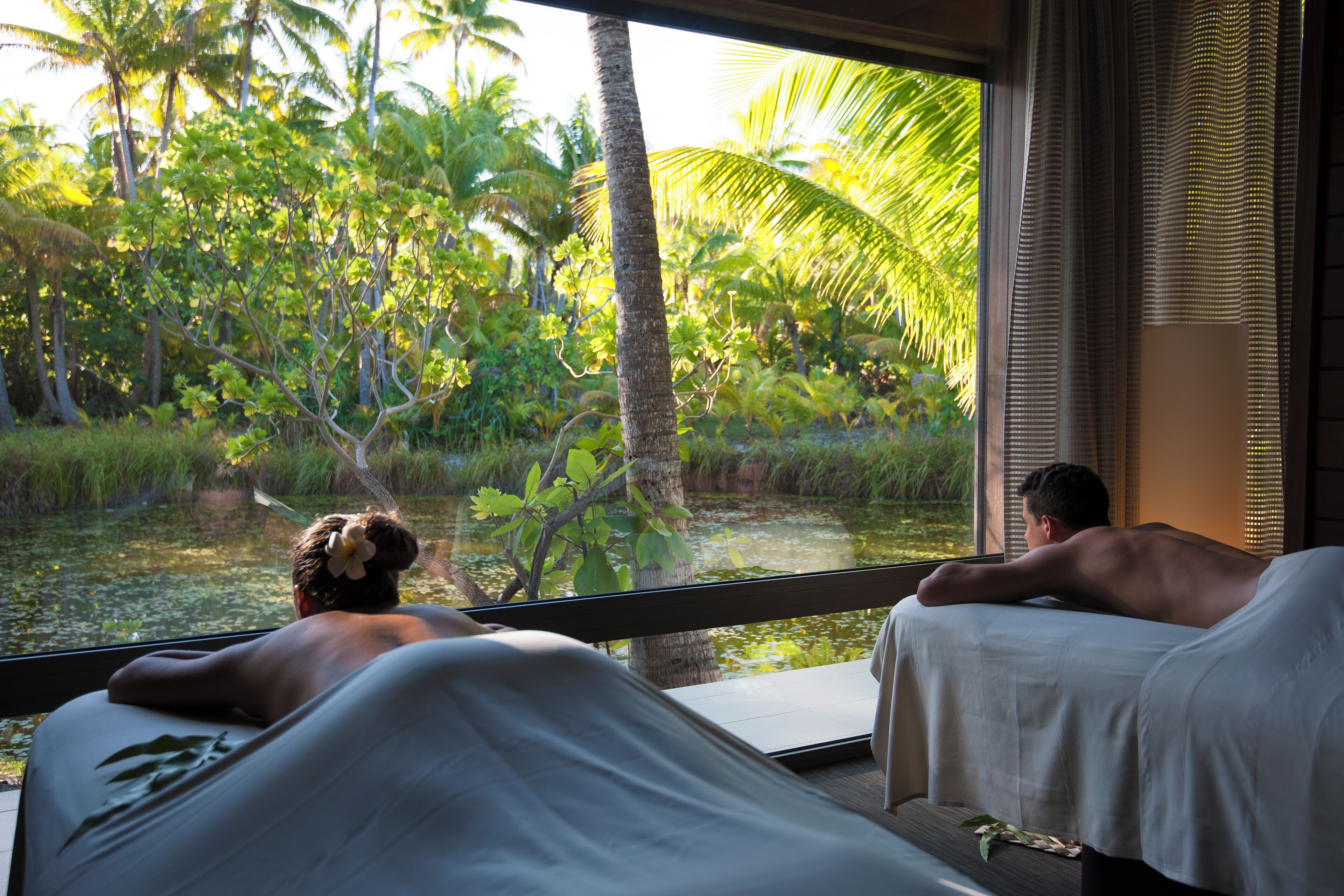 Ruang perawatan pasangan, sauna, hot tub, dan pemandian Turki/hammam