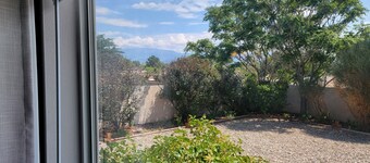 1 BEDROOM FOR RENT . AMAZING MOUNTAIN & HOT AIR BALLOON VIEWS