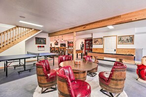 Dining - Family Game Room: Spacious Overgaard Cabin (Overgaard)