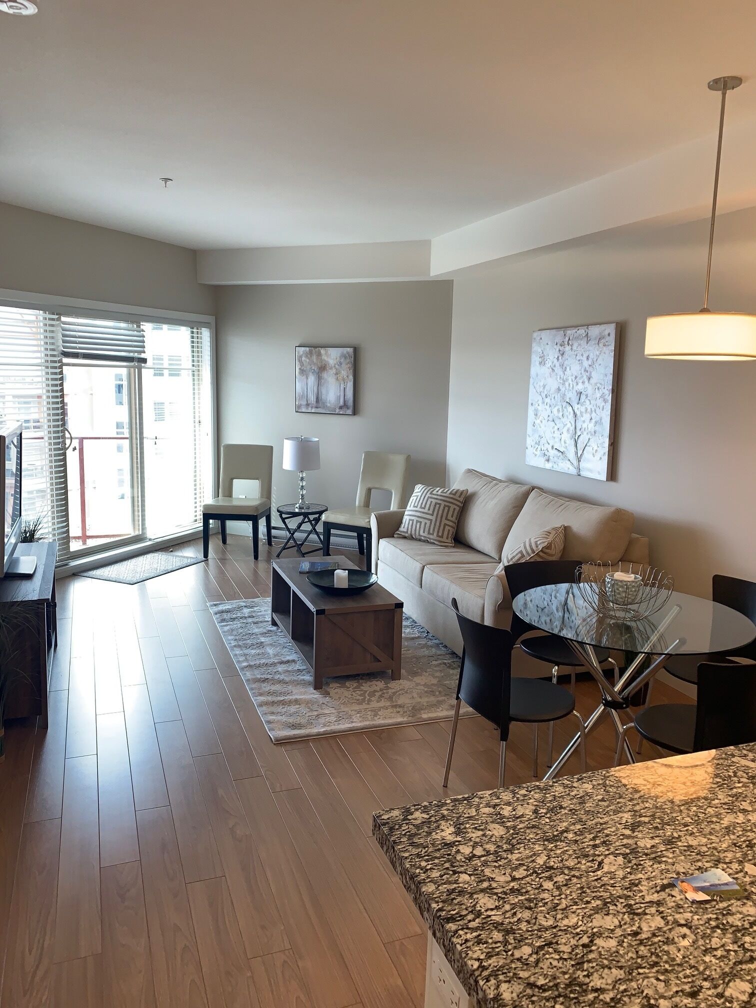 ONE BEDROOM CONDO WITH GORGEOUS LAKE VIEWS AND WORLD CLASS AMENITIES