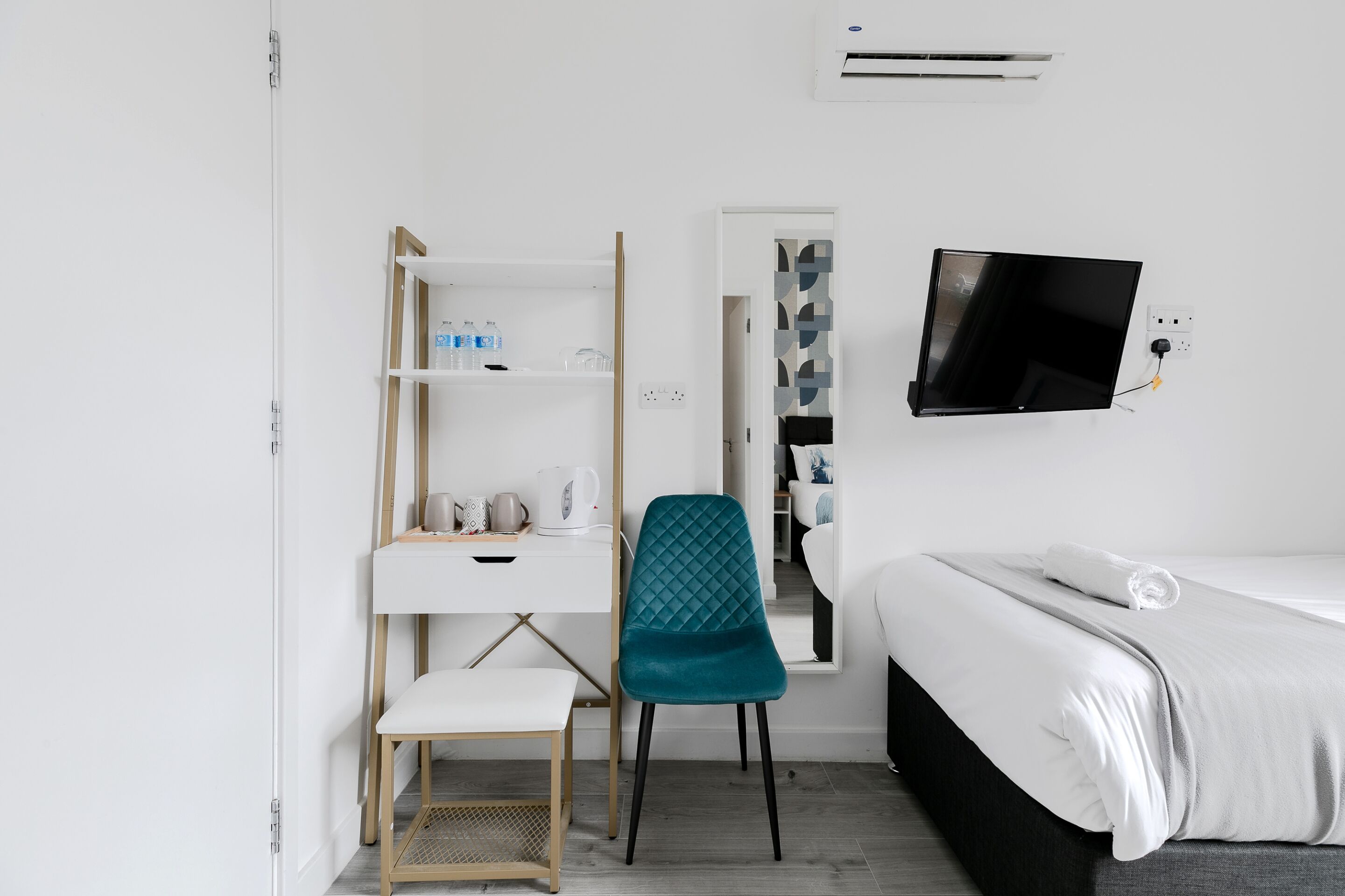 Photo - Wembar Hotel