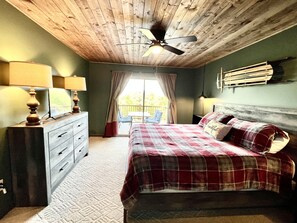 4 bedrooms, desk, iron/ironing board, free WiFi