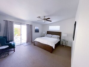 3 makuuhuonetta, silitysrauta/-lauta, vauvan matkasänky, Wi-Fi