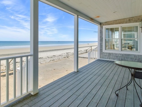 STUNNING BEACHSIDE LISTING DIRECTLY ON WELLS BEACH: 180 DEGREE OCEAN/BEACH VIEWS