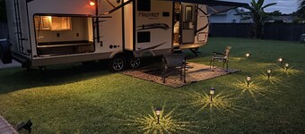 Charming Camper Oasis in Miami