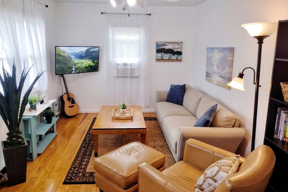 ☆Clean, Pet-friendly☆Bungalow by the Bay☆