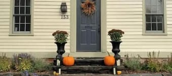 Birch Suite- 2nd Floor Apartment with Kitchenette in front of Smith College