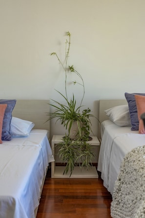 1 bedroom, iron/ironing board, travel cot, free WiFi - Terra Magica Room with parking, balcony and sea view (Čavle)