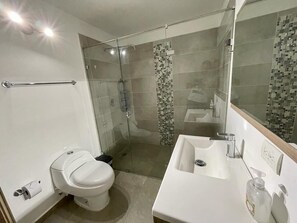 Family Apartment | Bathroom