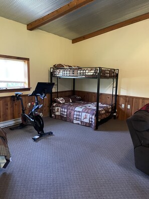 1 Schlafzimmer, Bügeleisen/Bügelbrett, kostenloses WLAN, Bettwäsche