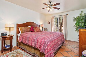 1 makuuhuone, työpöytä, silitysrauta/-lauta, ilmainen Wi-Fi