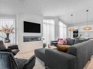 TV, fireplace - Nice apartment in villa for 6 people with WIFI, A/C, TV and terrace (Wemeldinge)