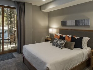 1 bedroom, in-room safe, free WiFi, bed sheets - Grand Colorado on Peak 8  - Luxury 1 Bedroom Condo (Breckenridge)