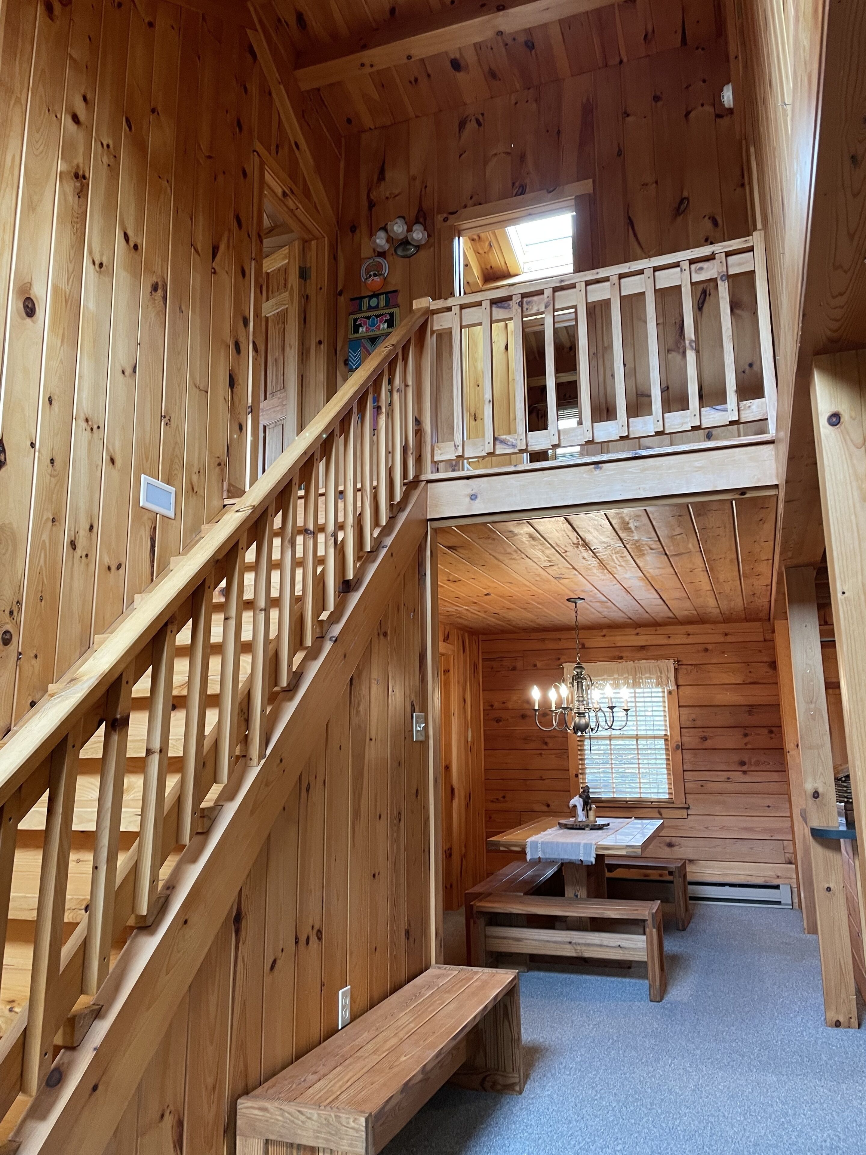 The Lodge at Bear Creek Lake/Your Log Cabin Escape
