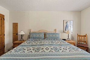 1 多间卧室、办公桌、熨斗/熨衣板、免费 WiFi