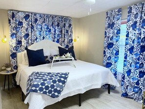 3 habitaciones, escritorio, tabla de planchar con plancha y wifi gratis 