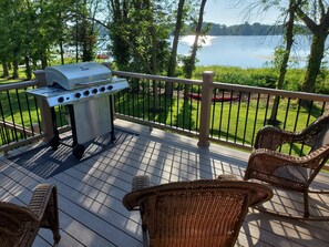 Property grounds - Large, cozy lake home near Round Lake Farm, Nordic Center, Road America, Lambeau (Brillion)