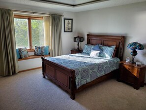 5 soverom, skrivebord, strykejern/-brett og wi-fi (inkludert)