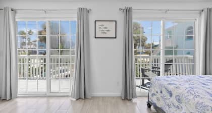 ☀️Across from beach-Private Pool-Barefoot Bungalow☀️