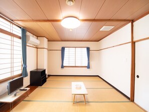 Traditional Quadruple Room, Men only, Smoking | Free WiFi - Tabist Hamatoya Ryokan (Sodegaura)