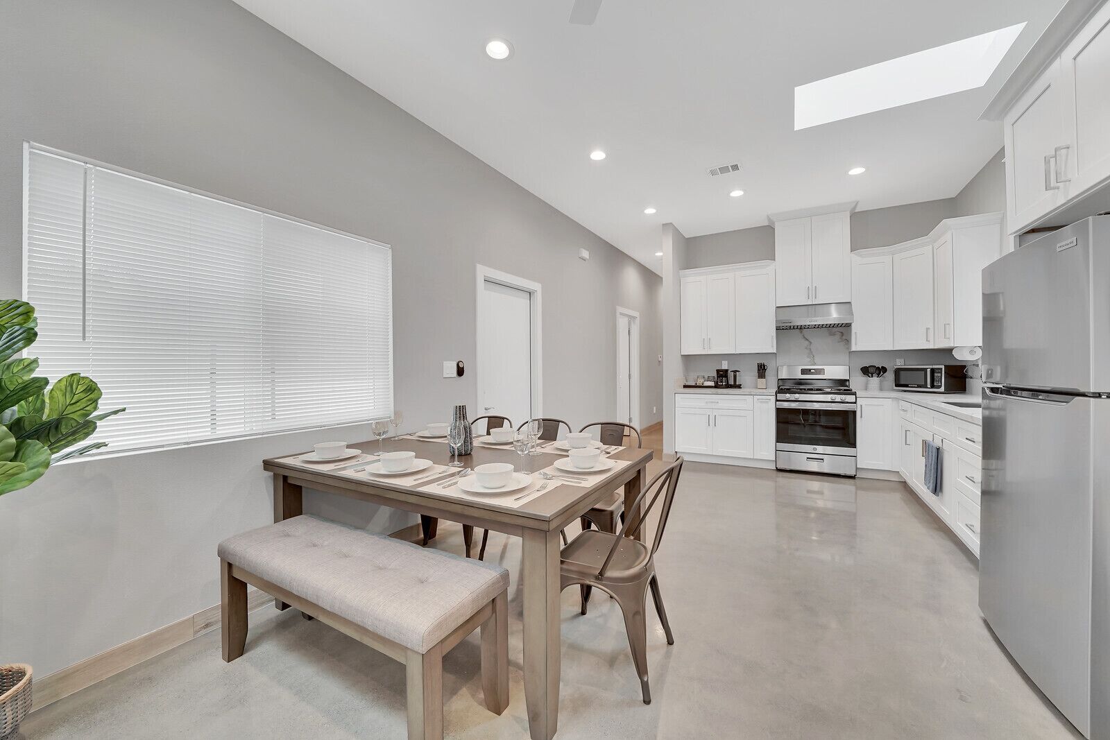 Luxury Travelers Dream Disney Home 10ft ceiling