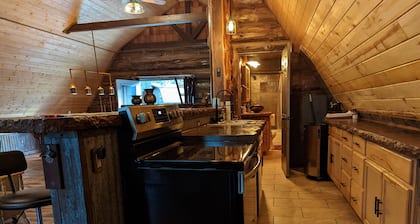 Unique Rustic and Renovated Barn in the Woods