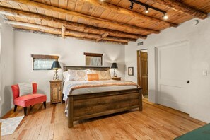 3 bedrooms, iron/ironing board, travel crib, WiFi