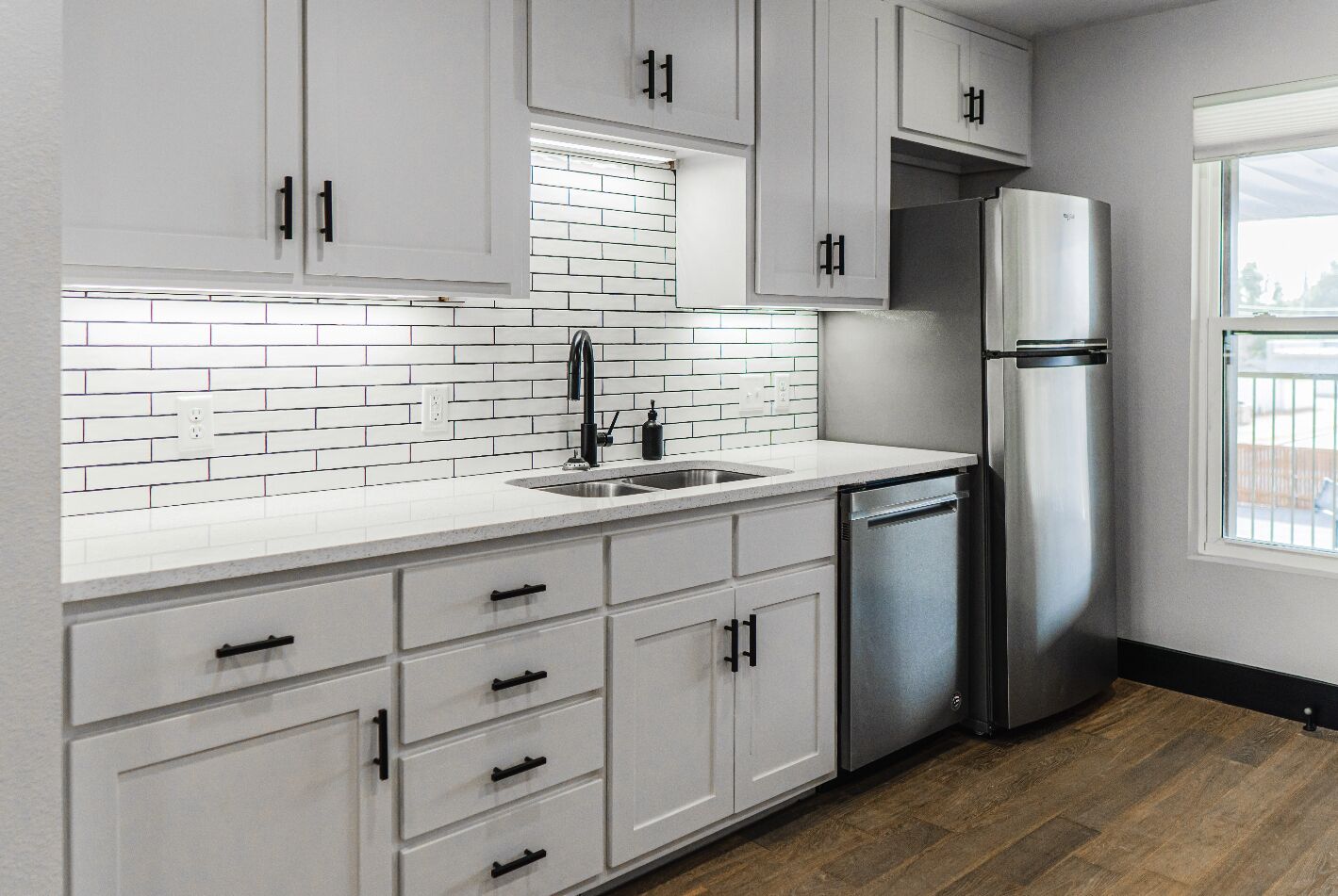 🏝Stylish APARTMENT | DOWNTOWN | PETS STAY FREE!