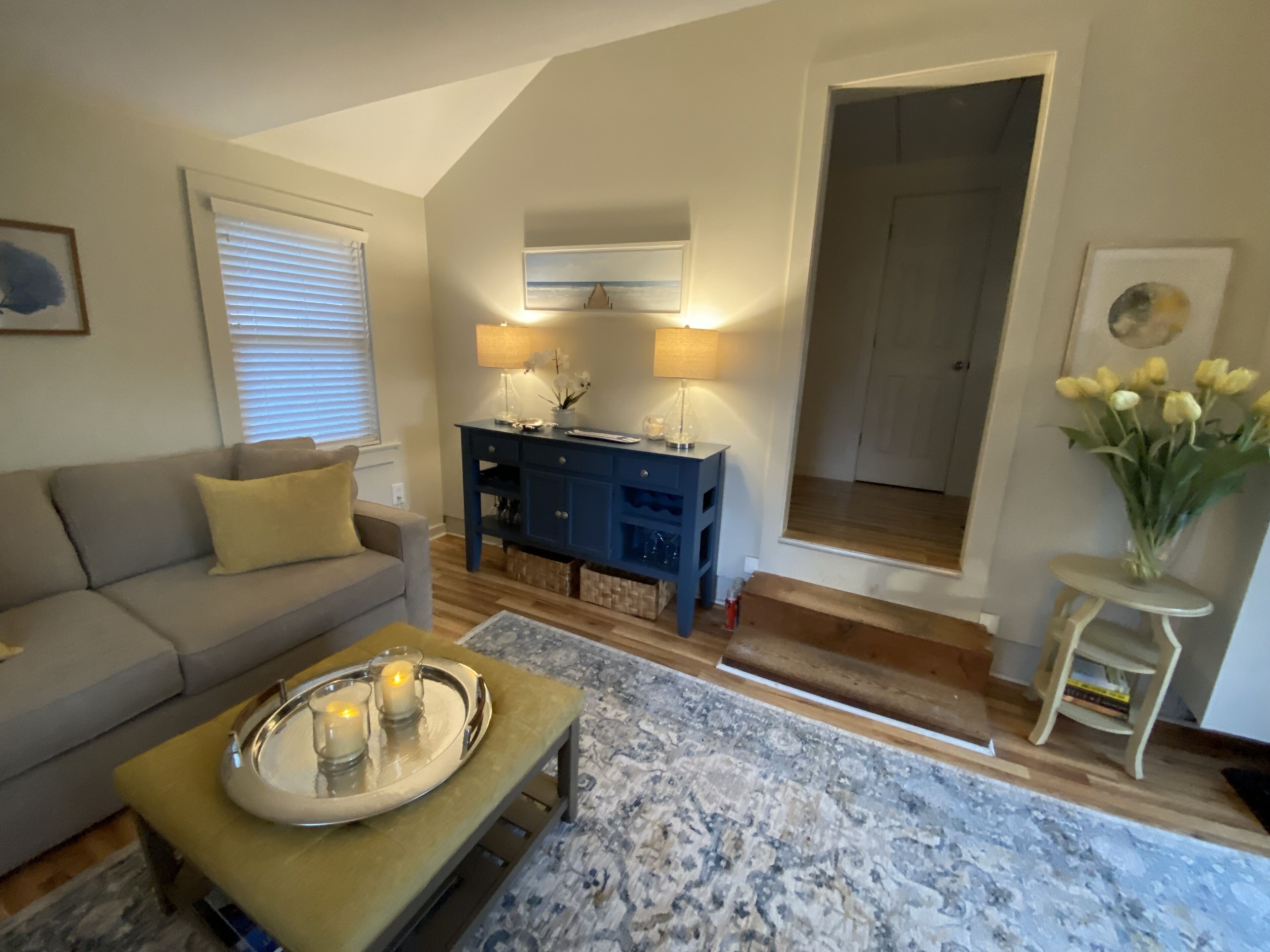 Cheerful, private cottage in Essex village.