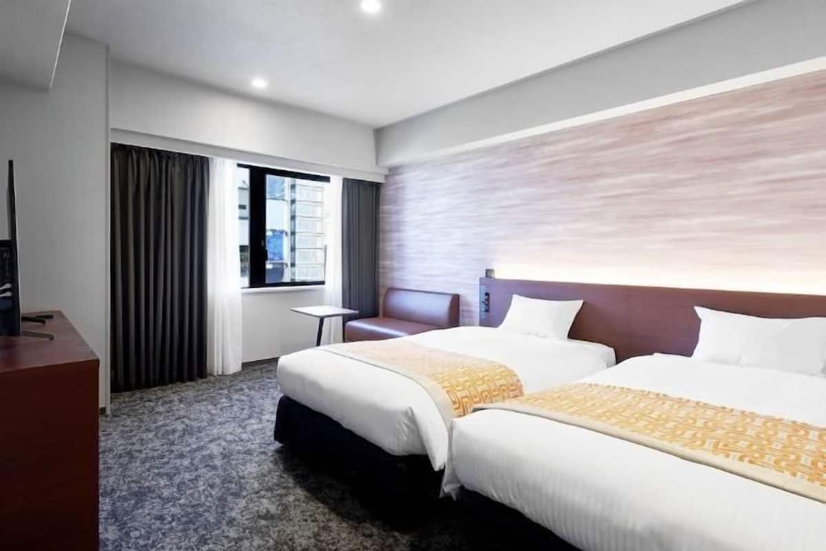 1 bedroom, in-room safe, blackout curtains, free WiFi