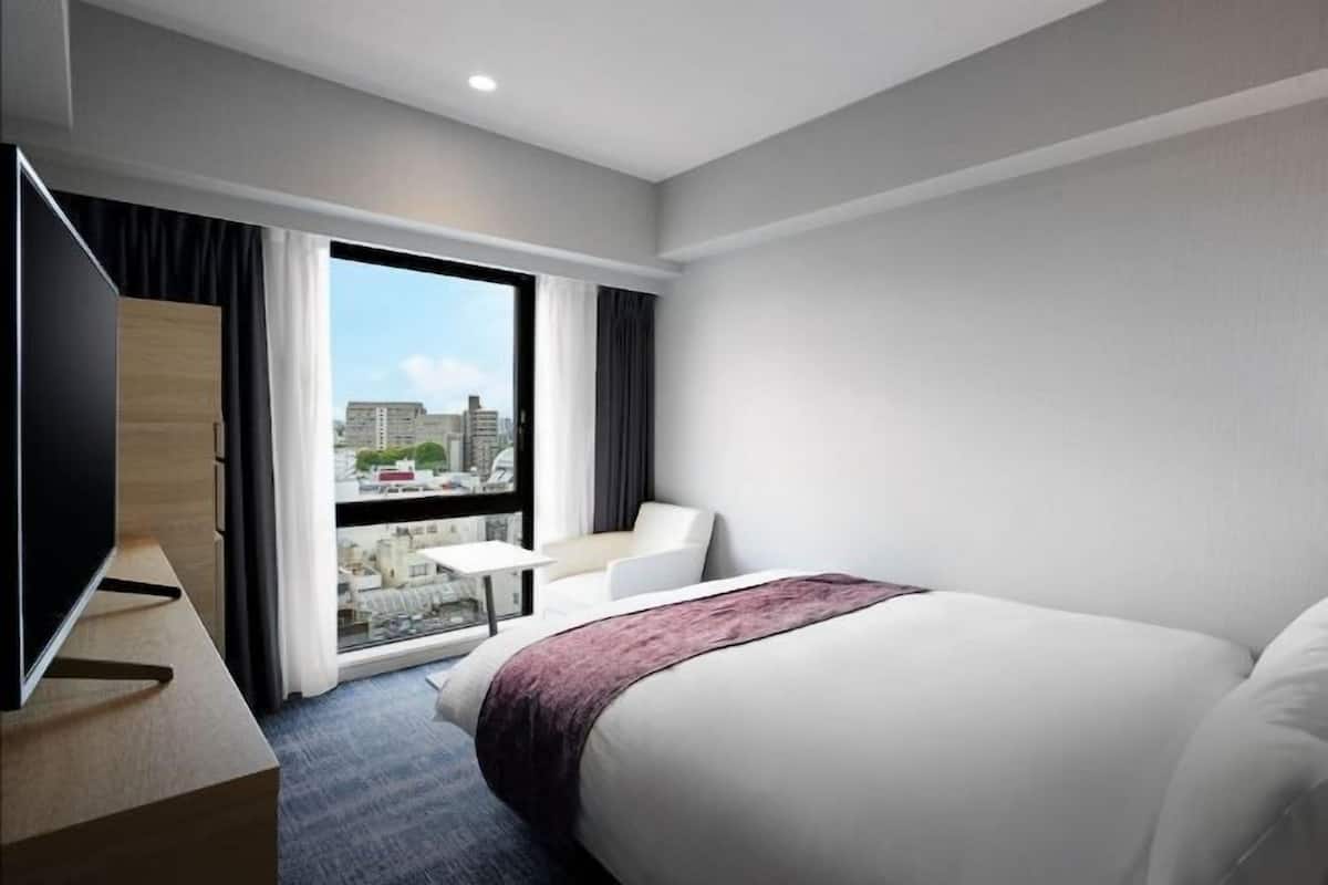 1 bedroom, in-room safe, blackout curtains, free WiFi