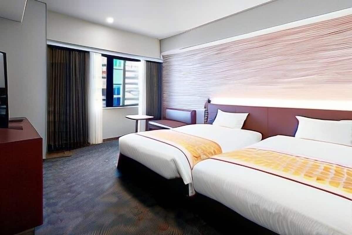 1 bedroom, in-room safe, blackout curtains, free WiFi