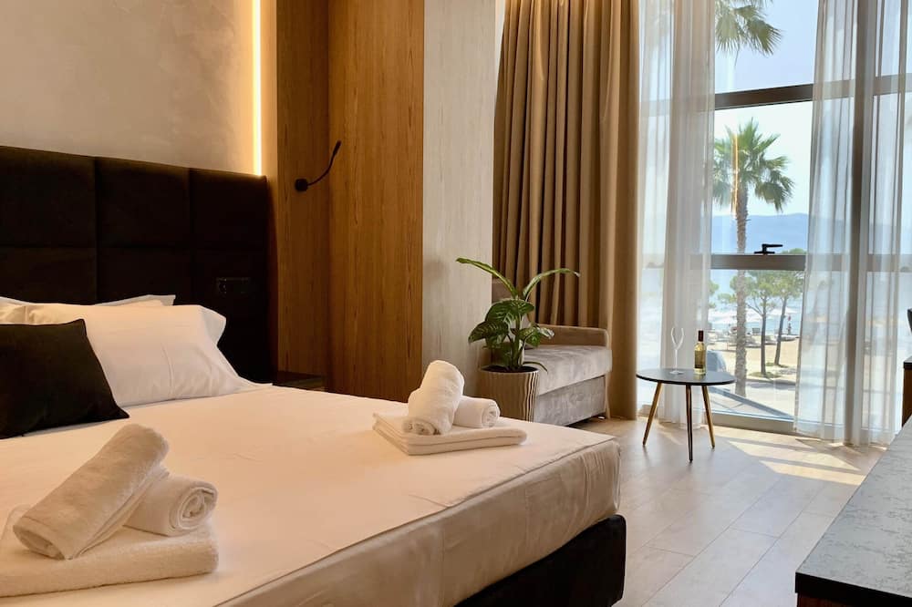 EL MAR HOTEL