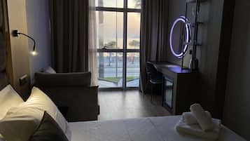 Deluxe Triple Room | 1 bedroom, Frette Italian sheets, premium bedding, down duvets