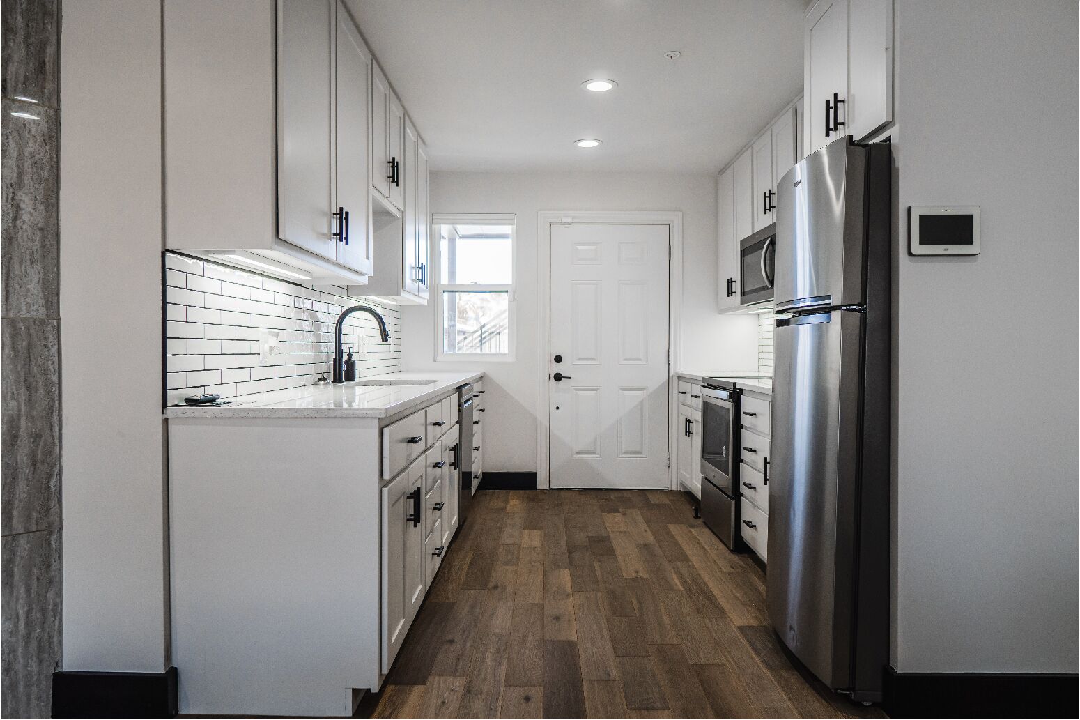 💥SPACIOUS APARTMENT💥 |NEAR CENTENNIAL PARK|