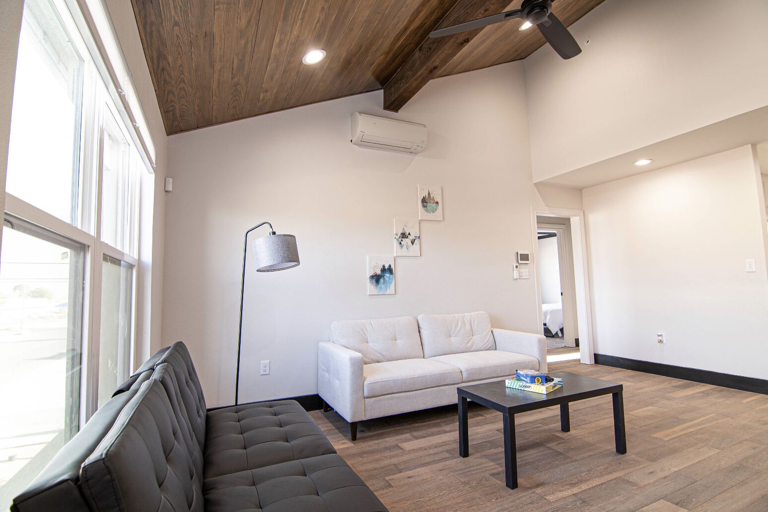 💥SPACIOUS APARTMENT💥 |NEAR CENTENNIAL PARK|