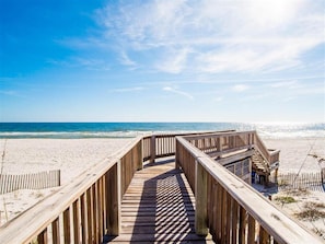 Plage à proximité, chaise longue
