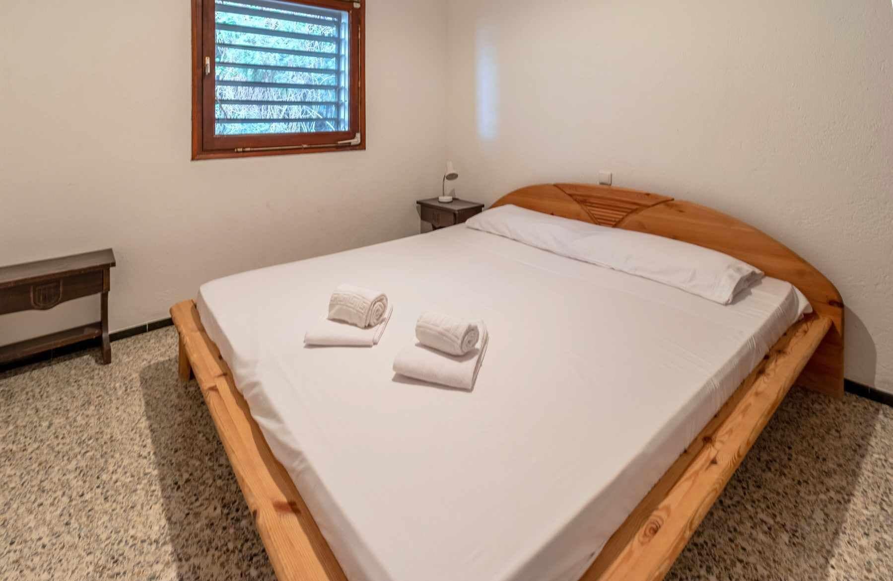 3 slaapkamers, een strijkplank/strijkijzer, wifi, beddengoed