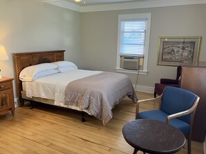 4 habitaciones, escritorio, wifi gratis y ropa de cama 