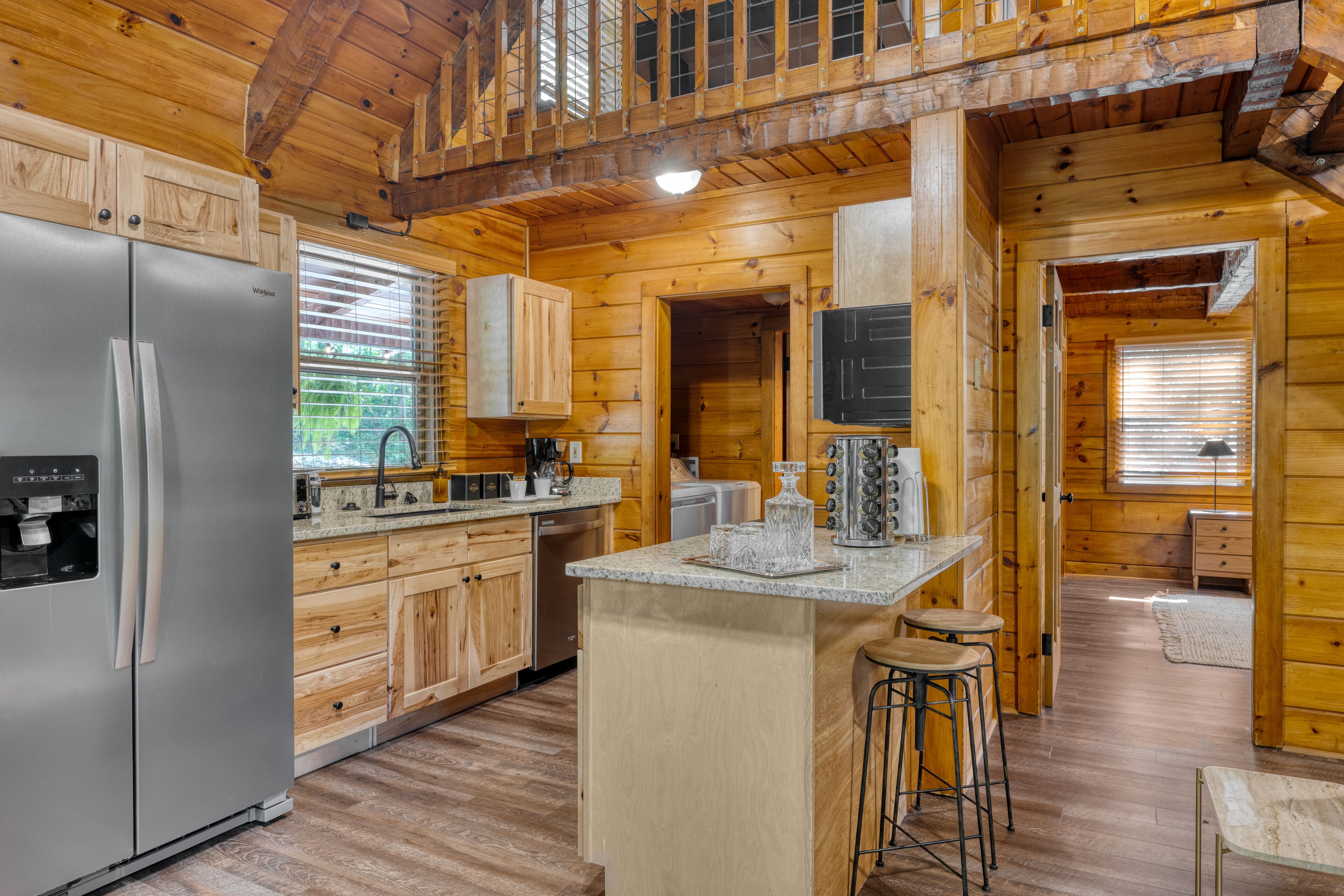 Dudley I by AvantStay | Cozy Cabin w/ Hot Tub & Incredible Views