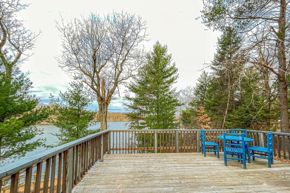 Quiet & Private Kayak,hike,UTV,BBQ,fish,boating,Nordic Mt - ski, tube, mt bike