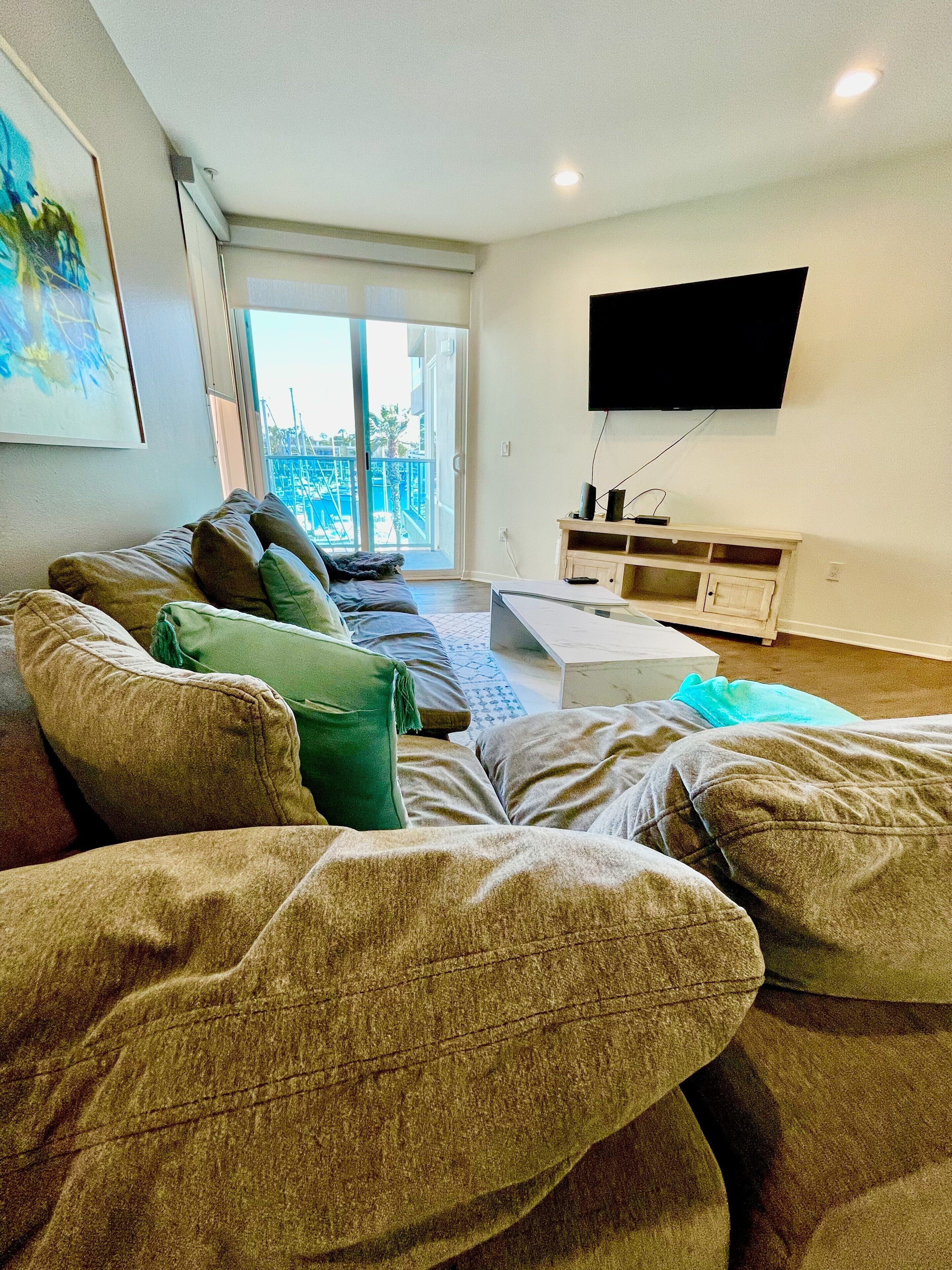 Amazing duplex in the heart of the marina