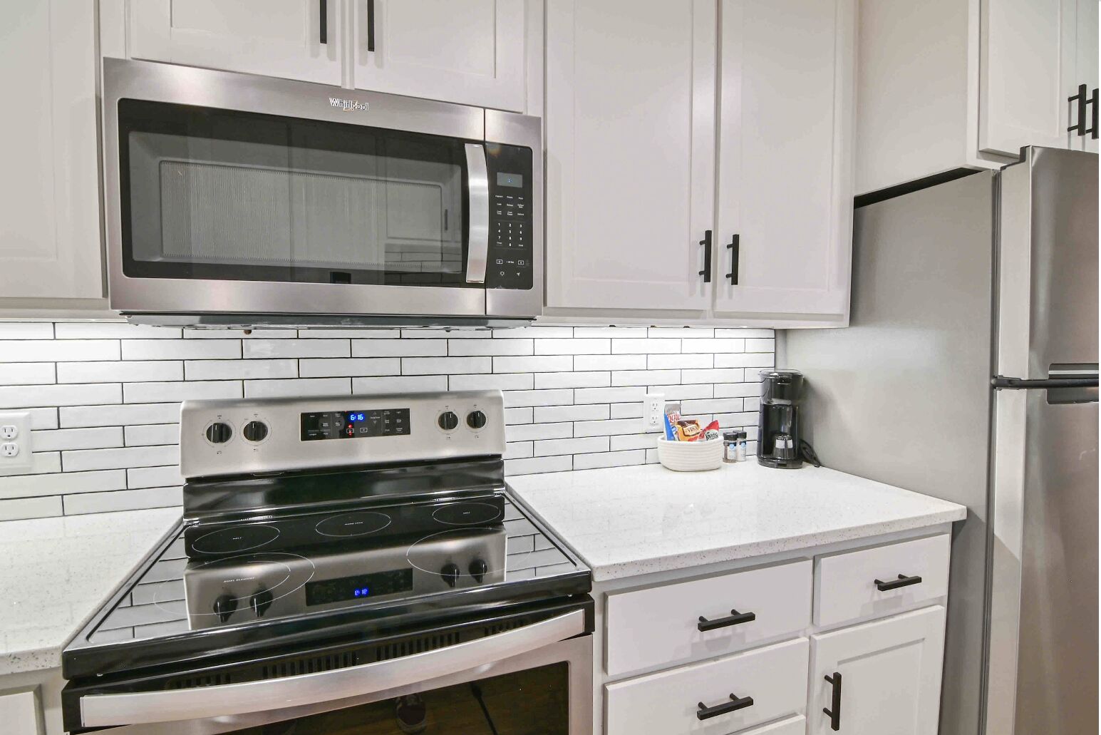 *NEW* LUXE APARTMENT -NEAR MIDLAND MEMORIAL HOSP.